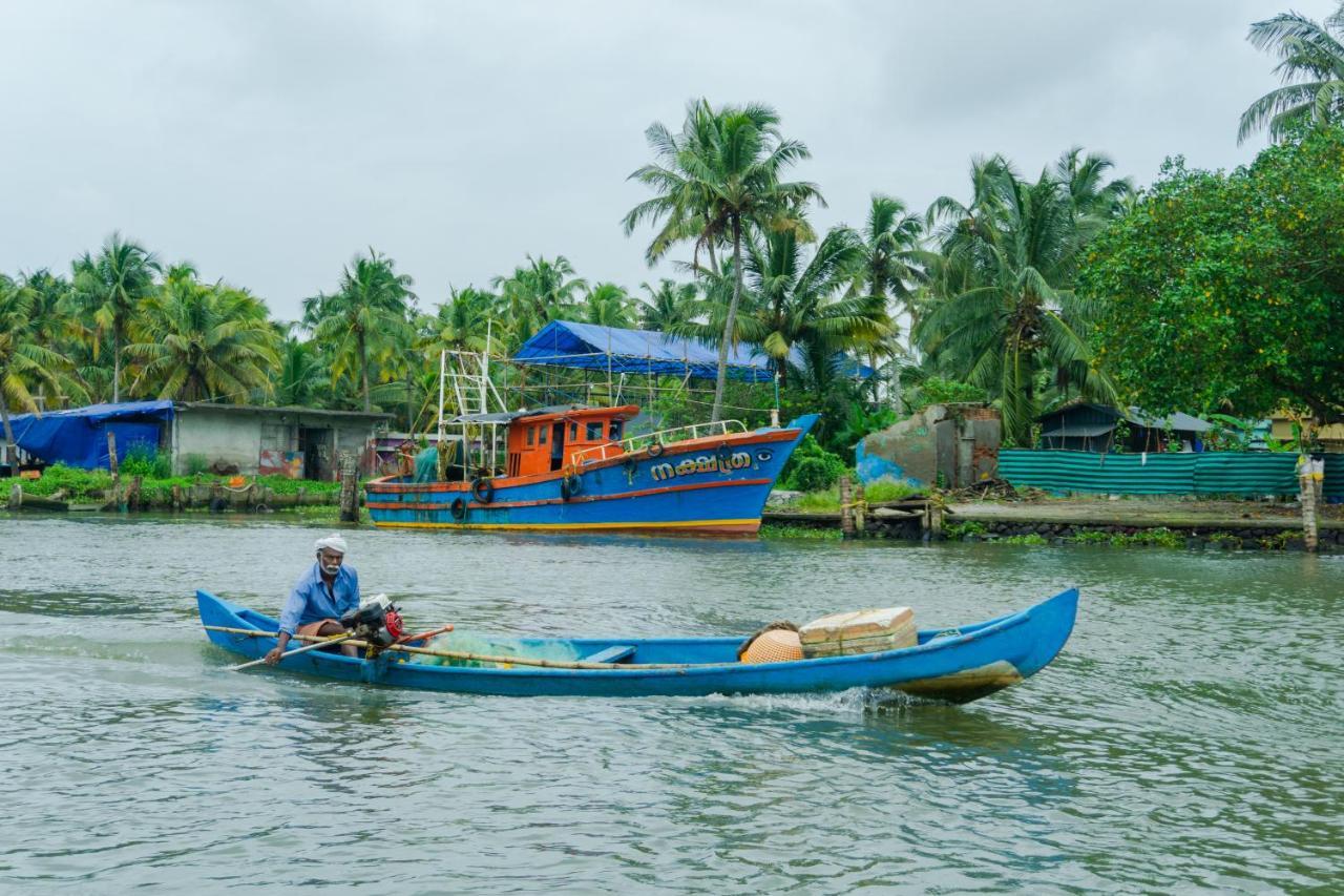 Panmana Canalview Private Cottage Azhikkal Ayiram Thengu المظهر الخارجي الصورة